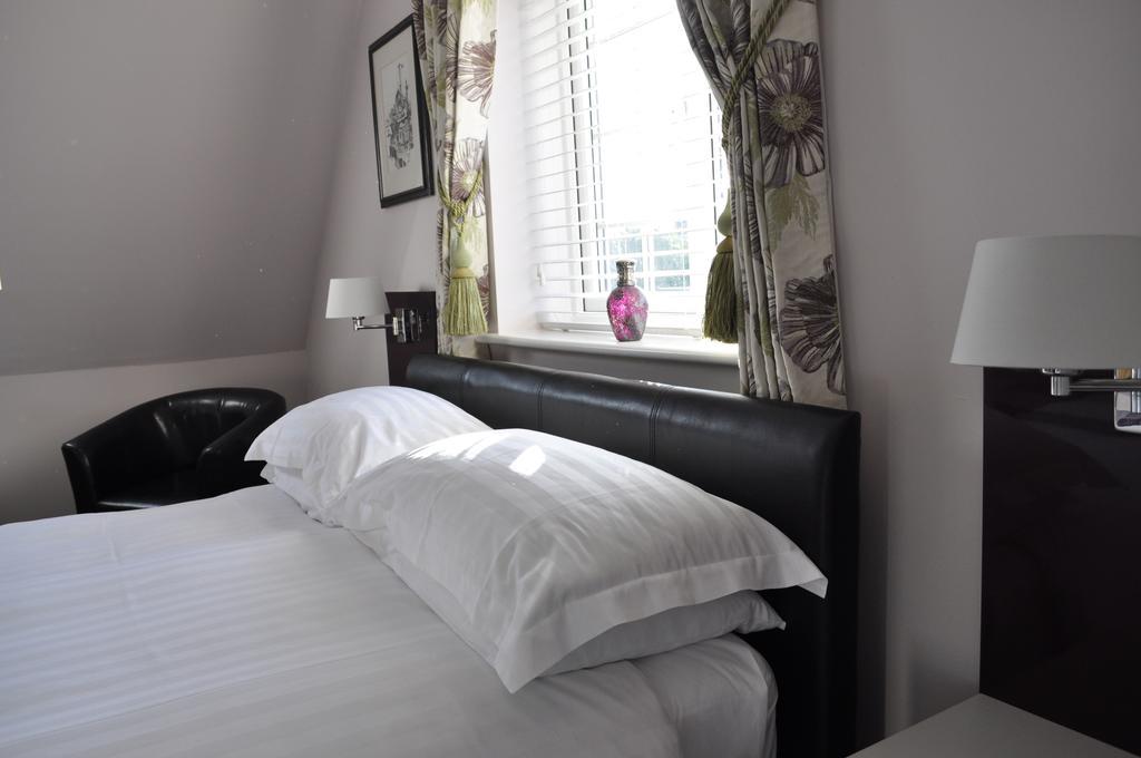 Canford Crossing Wimborne Minster Room photo